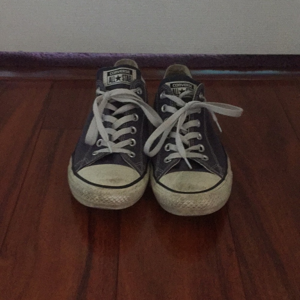 Navy blue Converse
